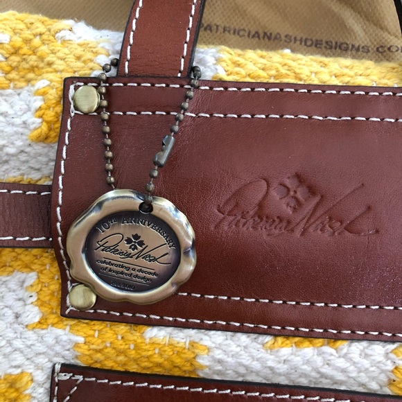 NWT Patricia Nash yellow woven convertible backpack - Picture 5 of 6